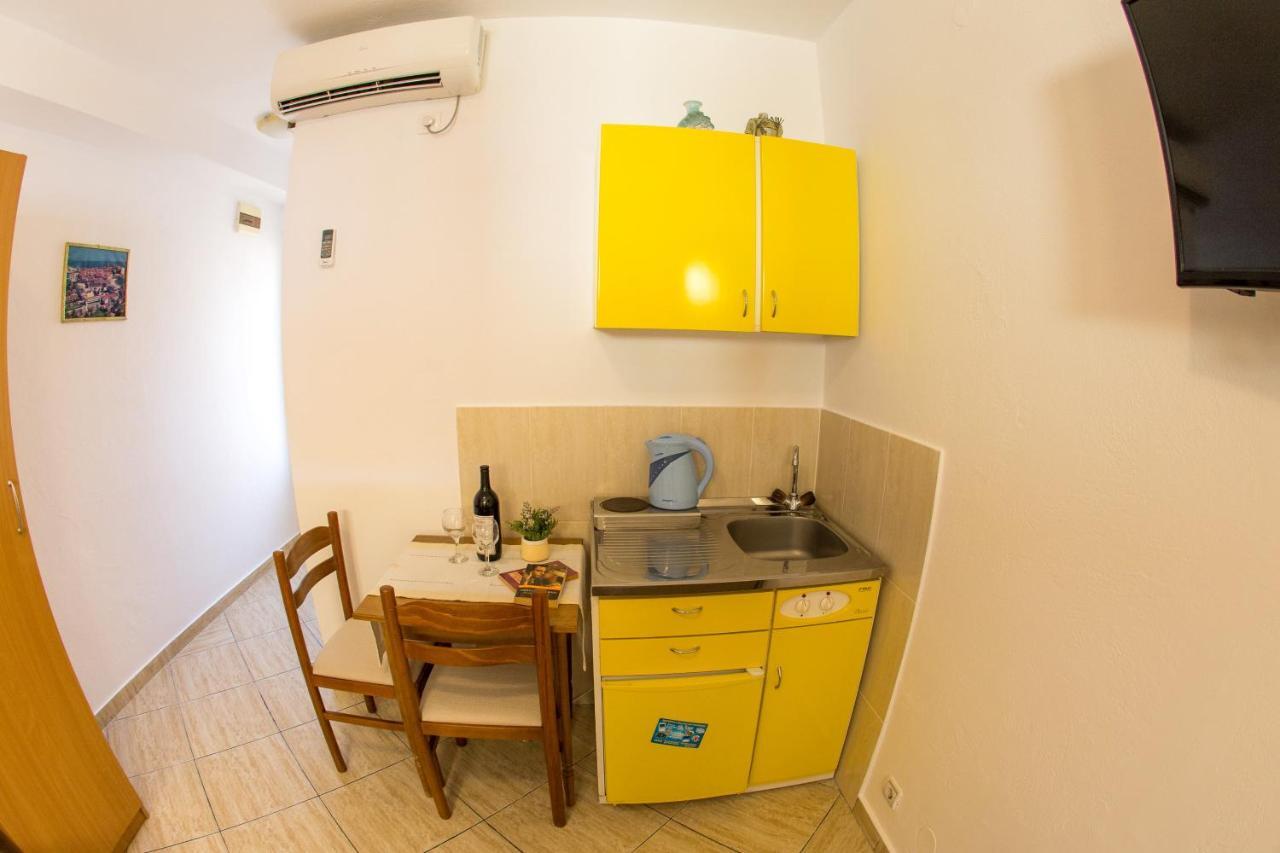 Apartments Angela ブドヴァ エクステリア 写真