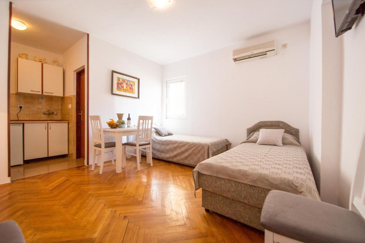 Apartments Angela ブドヴァ エクステリア 写真
