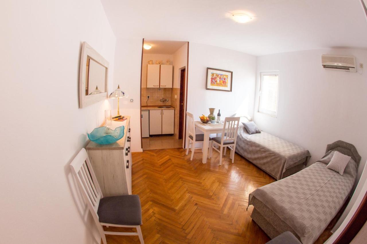 Apartments Angela ブドヴァ エクステリア 写真